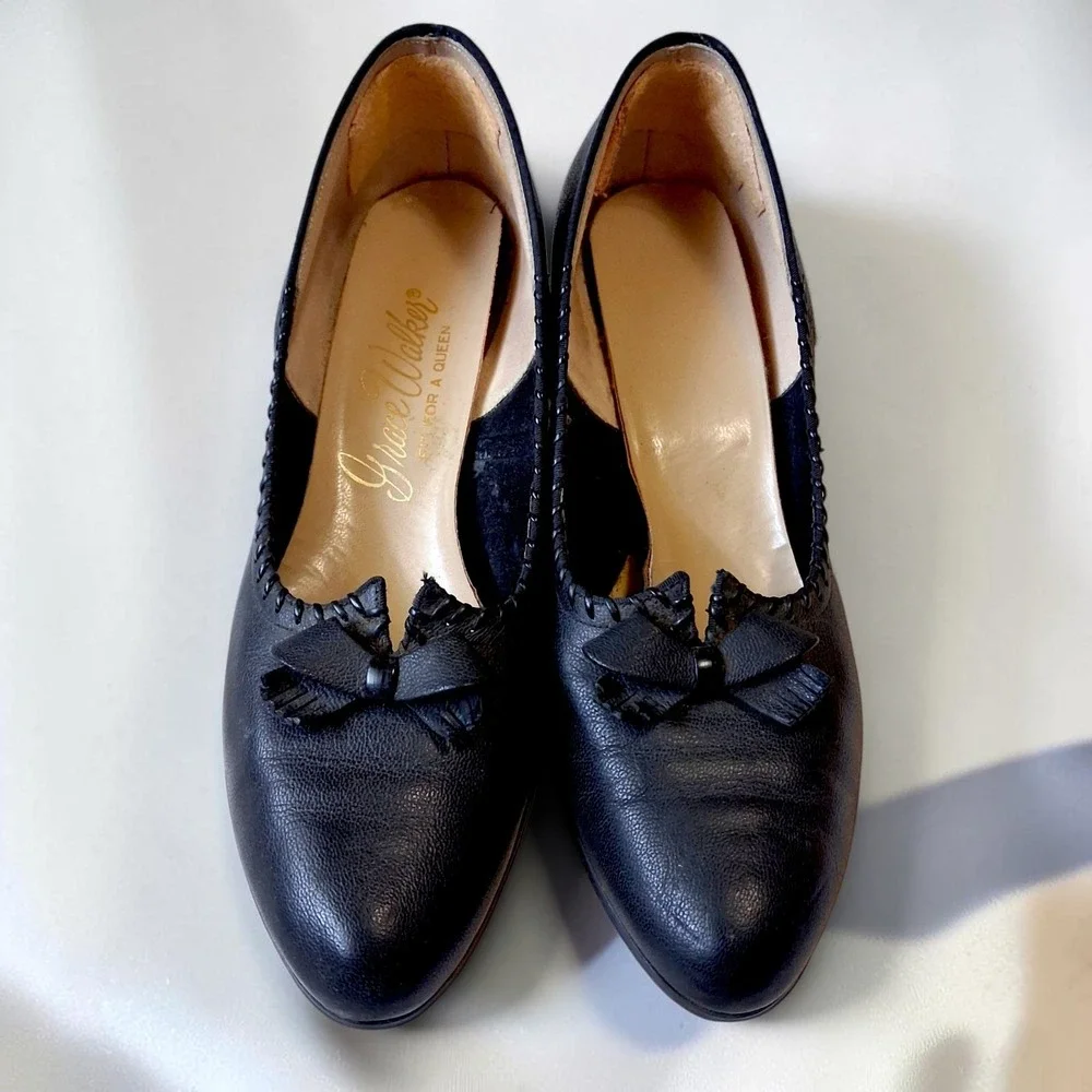 Grace Walker Vintage 60s Black Leather Bow Heels Pumps Almond Toe 8 / 8.5